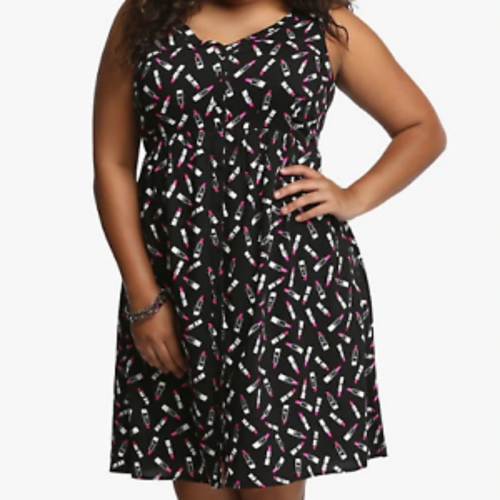 NWT Torrid Lipstick Print Challis Dress, sz L